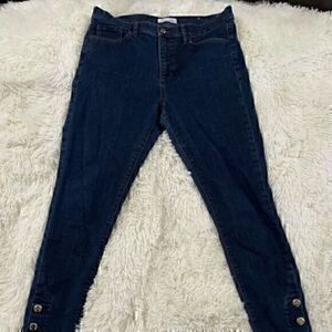 EUC Loft by Ann Taylor high rise dark blue button ankle jeans size 29/8